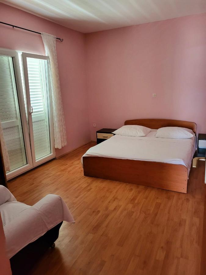 Apartment Raslina Esterno foto